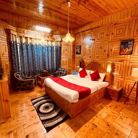 Woods Villa- A Luxury Mountains View Cottages Manāli Kültér fotó