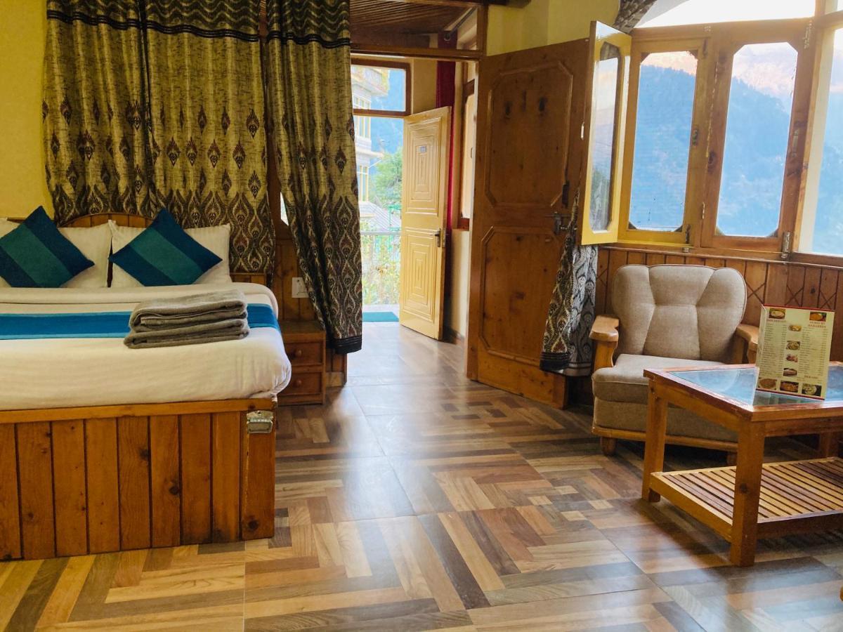 Woods Villa- A Luxury Mountains View Cottages Manāli Kültér fotó