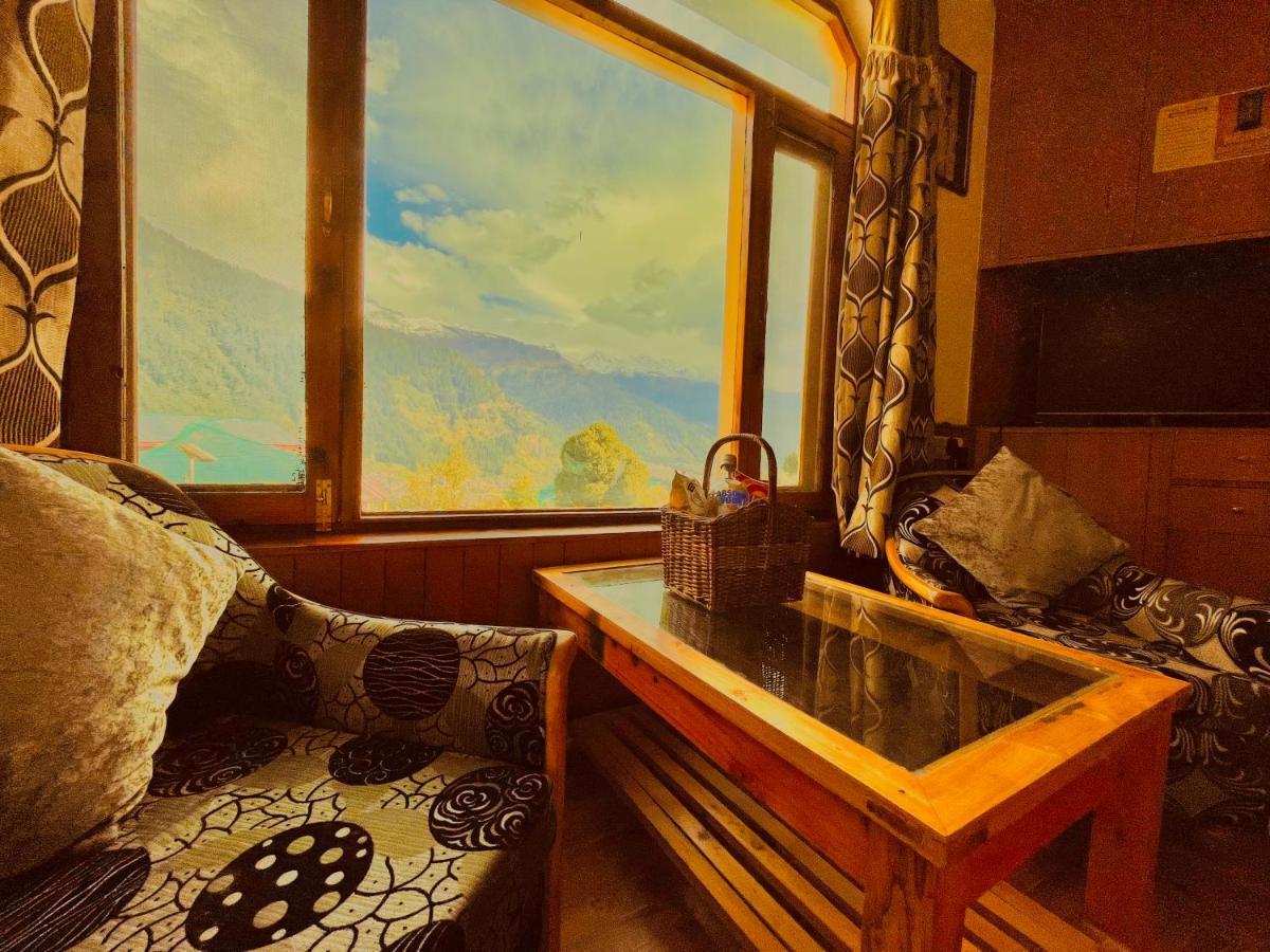 Woods Villa- A Luxury Mountains View Cottages Manāli Kültér fotó